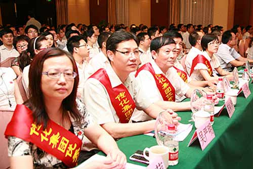 集团总裁应天根在致辞中讲到,传化是在党的改革开放